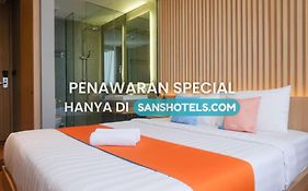 Sans Hotel Rg Living Jogja By Reddoorz